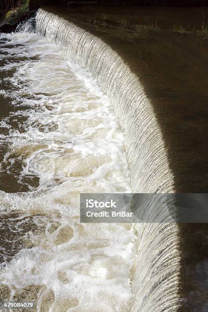 Curva Weir - Fotografie stock e altre immagini di Chiusa d'acqua - Chiusa d'acqua, Freschezza, Acqua