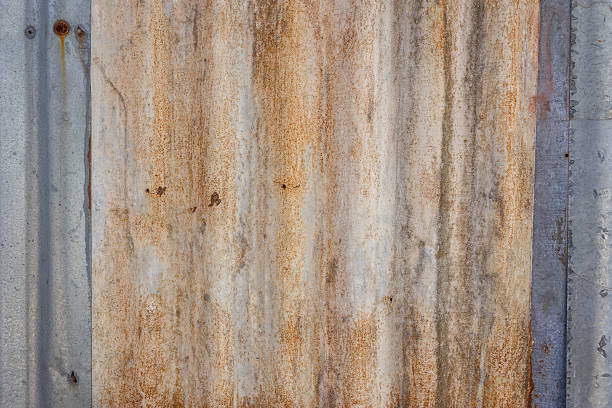 istock Wall and roof of galvanized  rusty old 479087868
