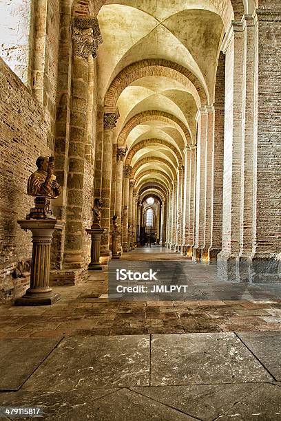 Extra North Vault De Basílica De Saintsernin Foto de stock y más banco de imágenes de Abadía - Abadía, Antigualla, Arco - Característica arquitectónica