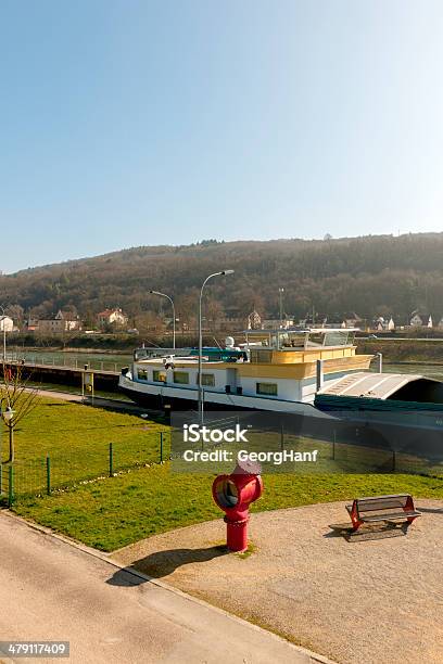 Diga Chiusa E Canal Lock Grevenmacher Lussemburgo - Fotografie stock e altre immagini di Acqua - Acqua, Acqua fluente, Ambientazione esterna