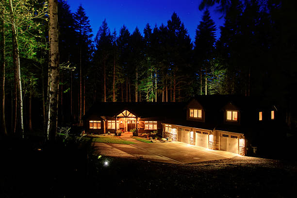 istock Beautiful house with driveway. 479121796