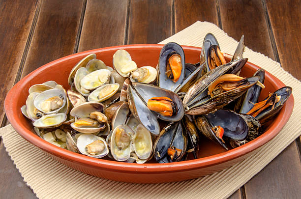istock Clams and mussels 479126724