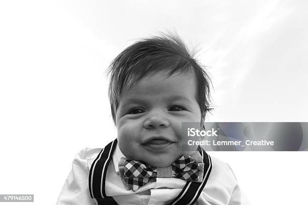 Baby Boy Y El Cielo Foto de stock y más banco de imágenes de 2015 - 2015, Aislado, Azul