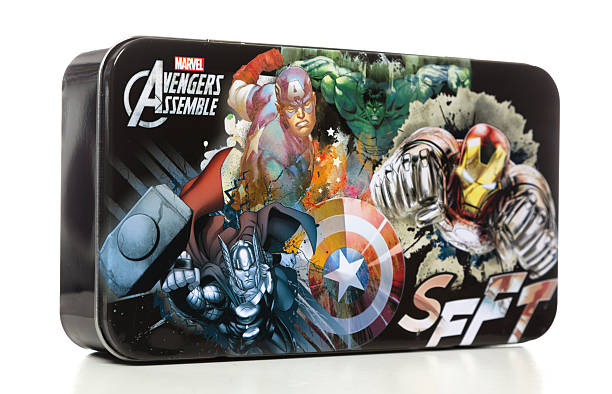 полюбуйтесь avengers монтаж металлизированной карандаш box - hulk стоковые фото и изображения