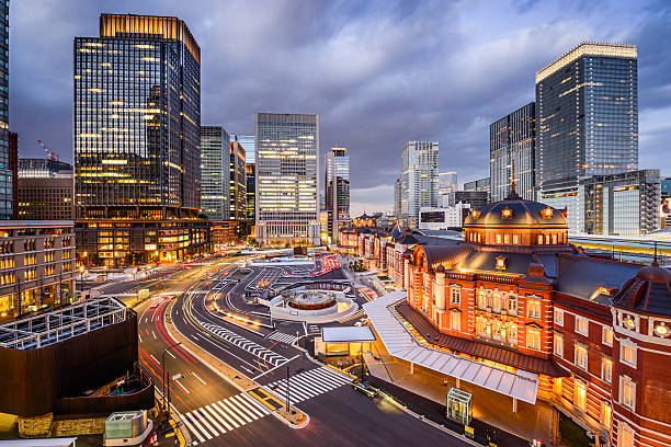 urbano paisagem urbana de tóquio marunouchi - tokyo station railroad station chiyoda ward building exterior imagens e fotografias de stock