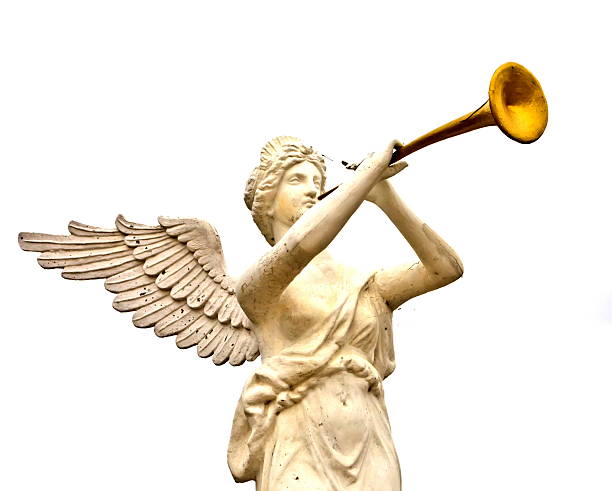 la statue de l'ange trumpeting golden - trumpeting photos et images de collection