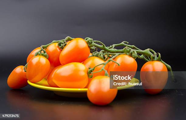 Variedade De Frutas E Legumes Amarelo Tomate Cereja - Fotografias de stock e mais imagens de Alimentação Saudável