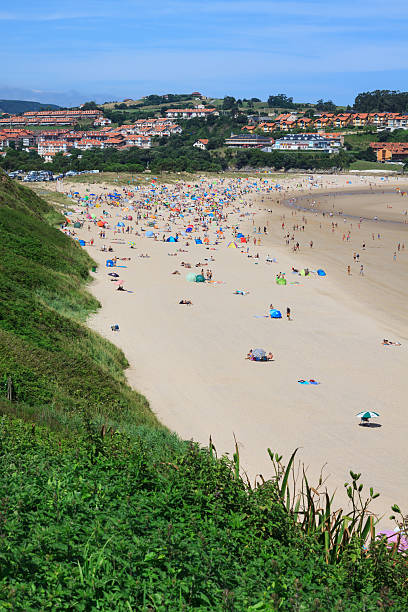 istock beach of San Vicente de la Barquera 479215435