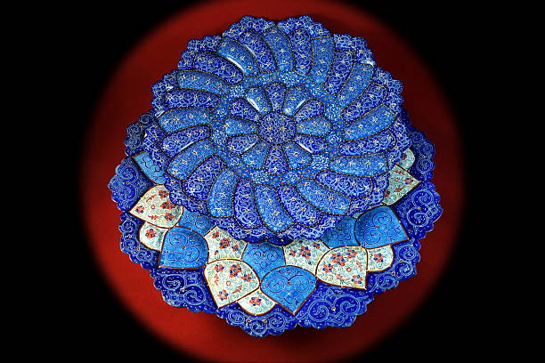 istock Mina Minakari Handicraft made in Esfahan Naqshe Jahan Square, Iran 479220478