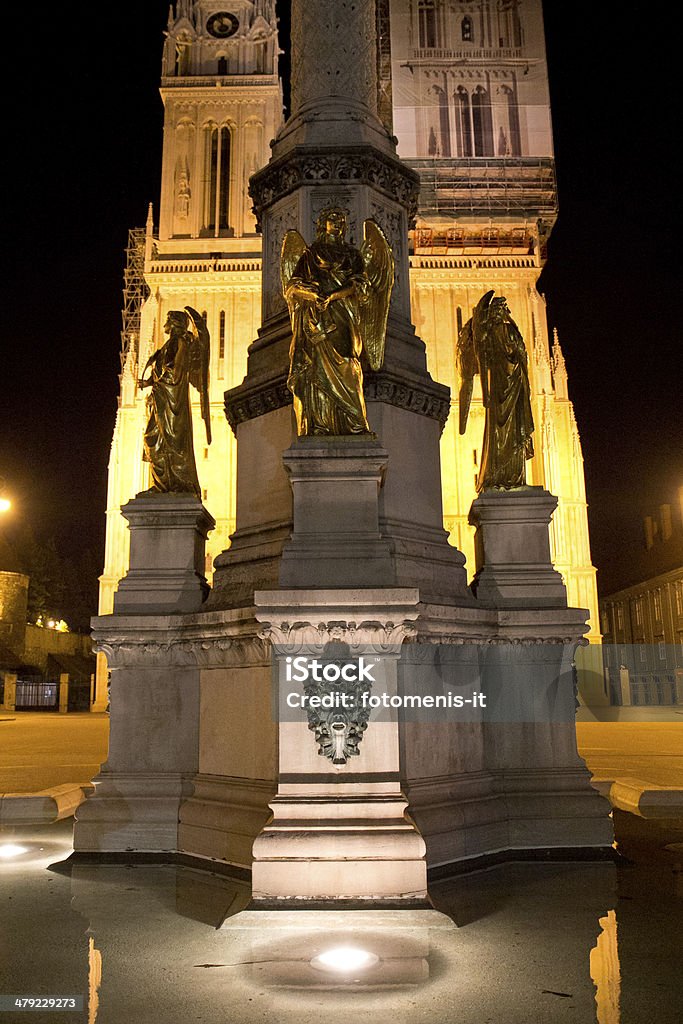 Catedral de Zagreb, Croácia - Foto de stock de Noite royalty-free