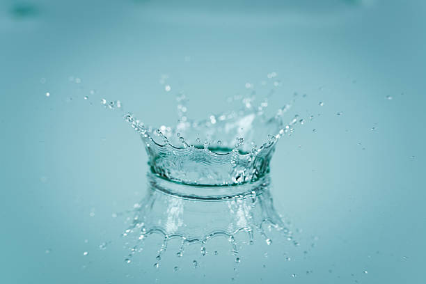 agua splash - ripple nature water close to fotografías e imágenes de stock