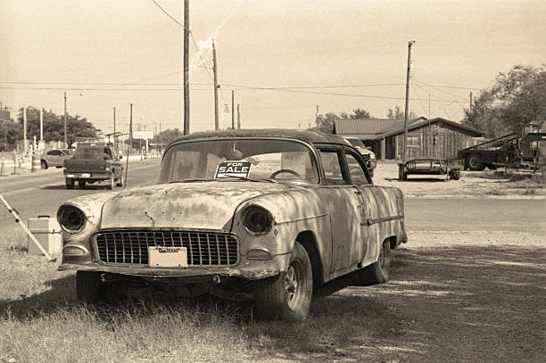 レトロな車の販売 - great depression ストックフォトと画像