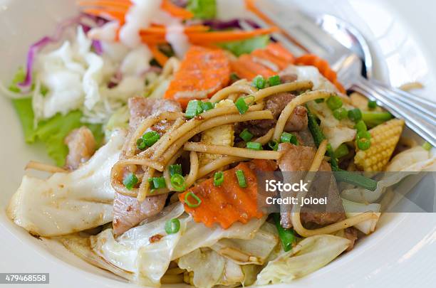 Foto de Yaki Soba Noodles e mais fotos de stock de 2015 - 2015, Alimentação Saudável, Antepasto