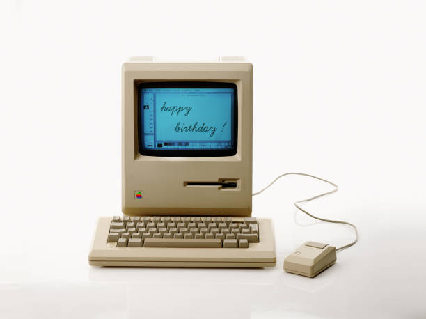 apple macintosh 128 k dal 1984, la vintage imac - steve jobs foto e immagini stock