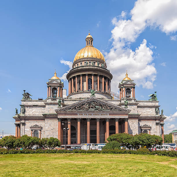 istock Saint Isaac's Cathedral, St. Petersburg 479483516