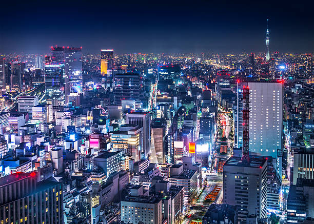 paysage urbain de ginza de tokyo - tokyo prefecture tokyo tower night skyline photos et images de collection