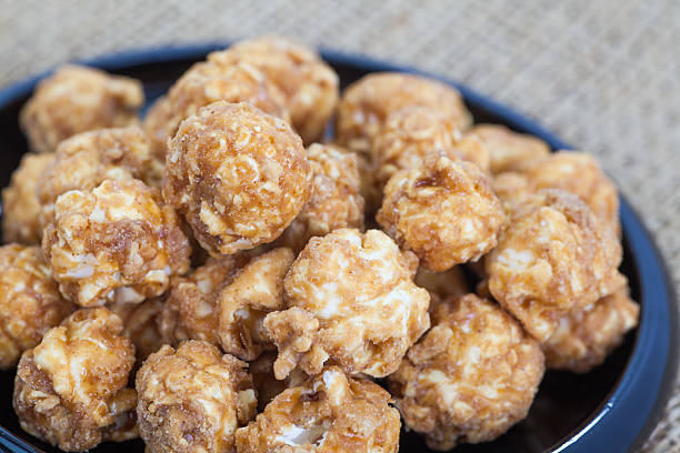 istock Almond and caramal popcorn 479493538