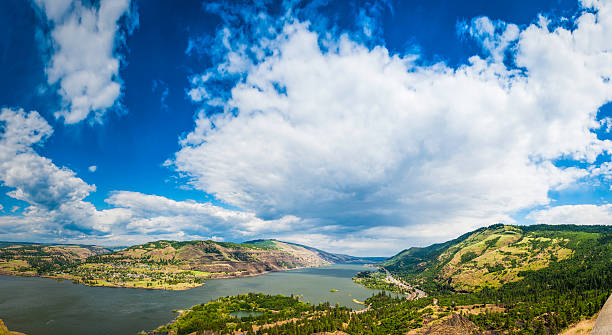 istock Columbia River Gorge panorama big sky over Oregon and Washington 479497614