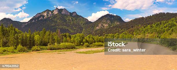 Dunajec River And Pieniny Mountains On Polish Slovakian Border Stock Photo - Download Image Now