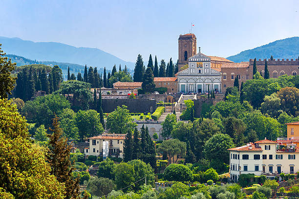 basílica san miniato al monte en florencia, italia - oltrarno fotografías e imágenes de stock