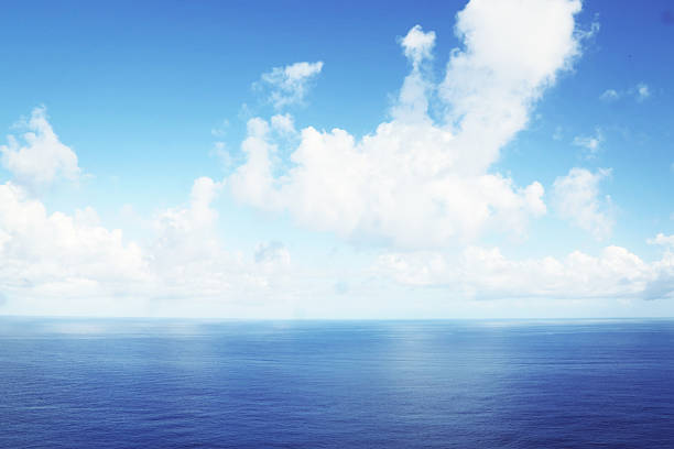 istock Perfect blue sea and cloudy sky over it 479598382