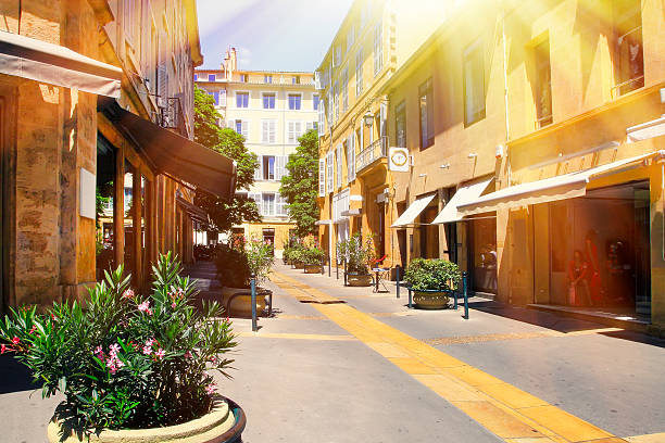 istock The old streets of interesting and unusual Provence, 479632394