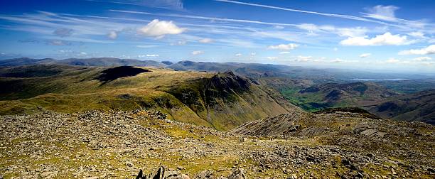 la elastico - langdale pikes panoramic english lake district cumbria foto e immagini stock