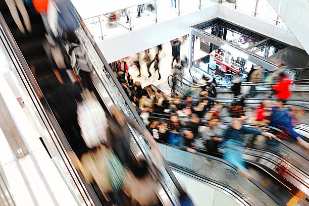 눈비녀골풀 아워 - escalator people city blurred motion 뉴스 사진 이미지