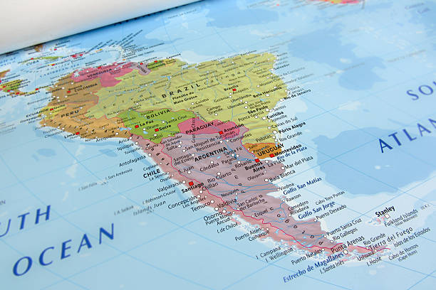 南アメリカ地域の眺め - argentina map chile cartography ストックフォトと画像