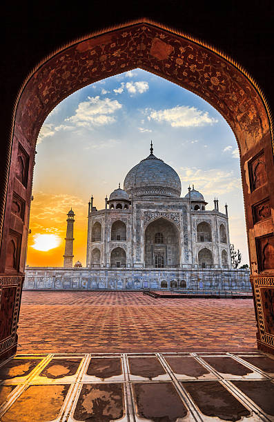 Sunrise at Taj Mahal Sunrise at Taj Mahal in Agra, India taj mahal stock pictures, royalty-free photos & images