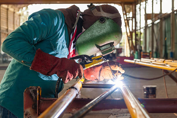 Arc welder with welding sparks