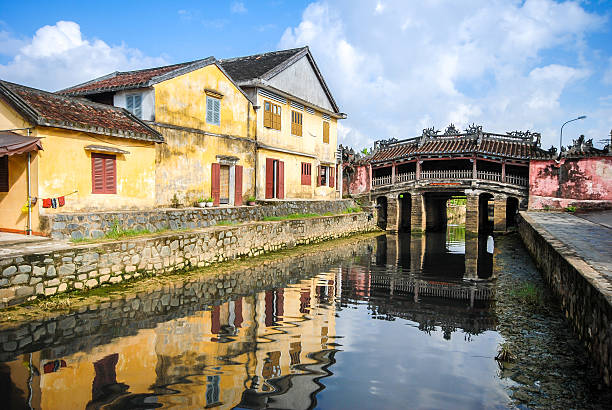 日本の橋ホイアンやベトナム - hoi an ストックフォトと画像