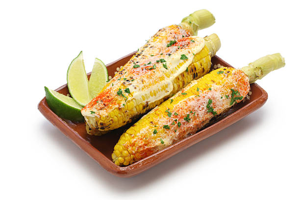 멕시코 그릴에 구운 콘, elote - grilled corn vegetable corn on the cob 뉴스 사진 이미지