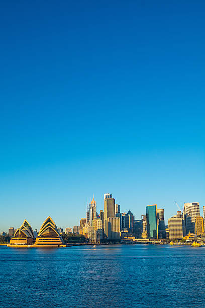 sydney opera house город - sydney australia sydney harbor bridge opera house sydney opera house стоковые фото и изображения