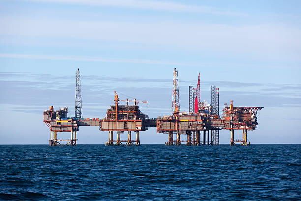 istock Oil platform on the Nort Sea 479814398