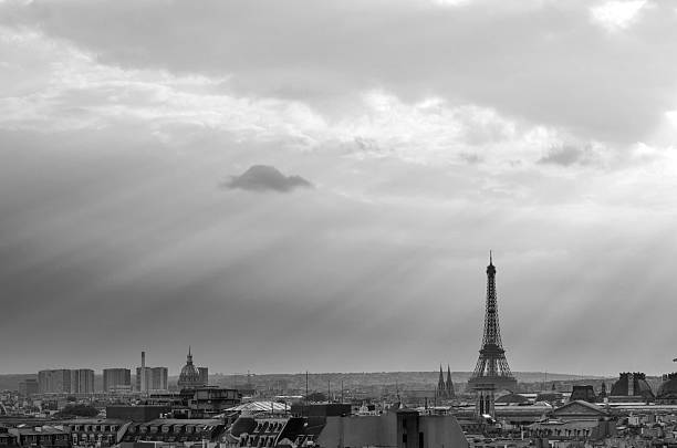 istock Eiffel Tower with Paris Skyline at sunset 479883234