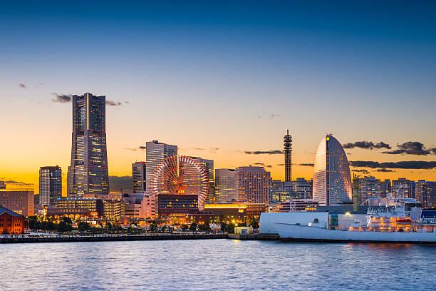 Yokohama Skyline Yokohama, Japan sunset skyline. kanagawa prefecture photos stock pictures, royalty-free photos & images