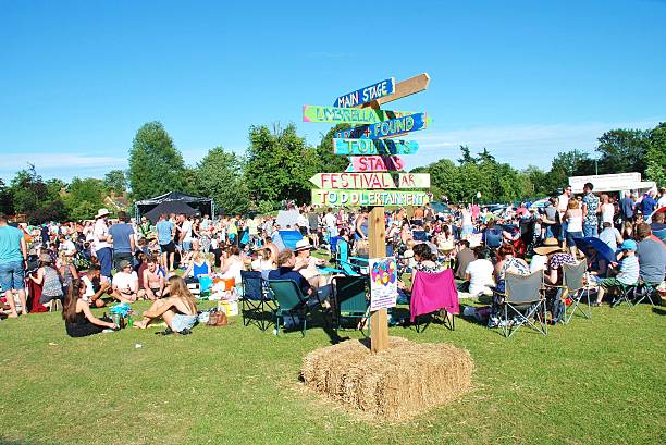 tentertainment festival de musique, angleterre - rural scene photos et images de collection