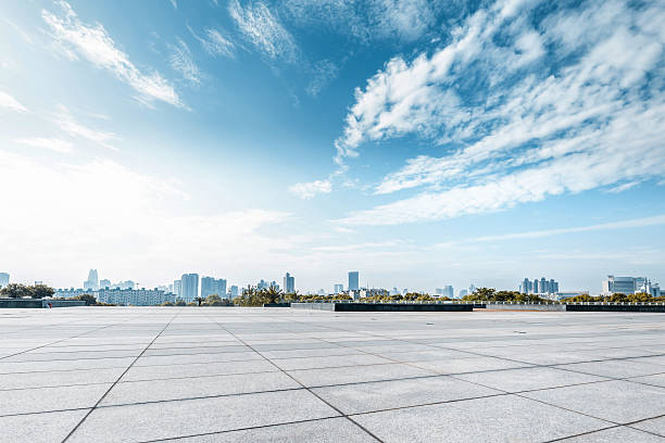 vacío square y piso con sky - urbanizacion suelo fotografías e imágenes de stock