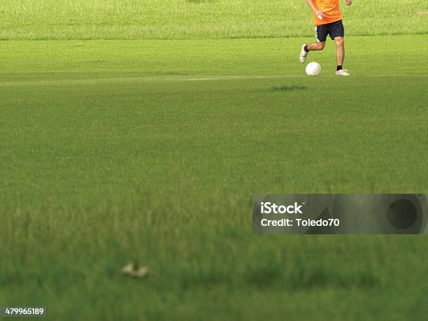 Allenamento Di Calcio - Fotografie stock e altre immagini di Abbigliamento sportivo - Abbigliamento sportivo, Adulto, Allenamento