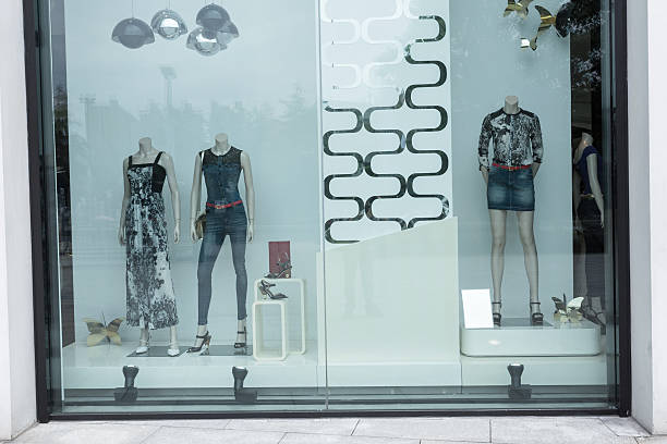 istock Mannequins in fashion shopfront 479997190