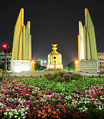 demokratie-denkmal-bangkok.jpg?b=1&s=170x170&k=20&c=33YiEQO_yQz6ssHG7Ngf1VBYmRZF4HMFaqywNUQ3Qe8=
