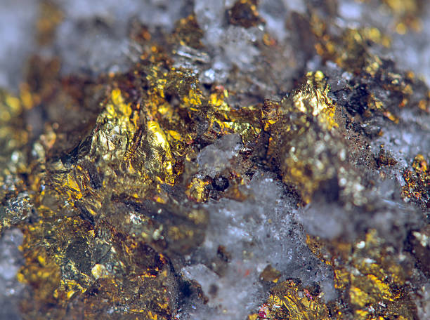 istock Nugget, gold, bronze, copper.  Macro. Extreme closeup 480061827
