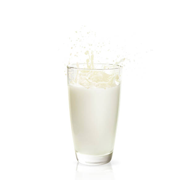 istock pouring a glass of milk 480102773