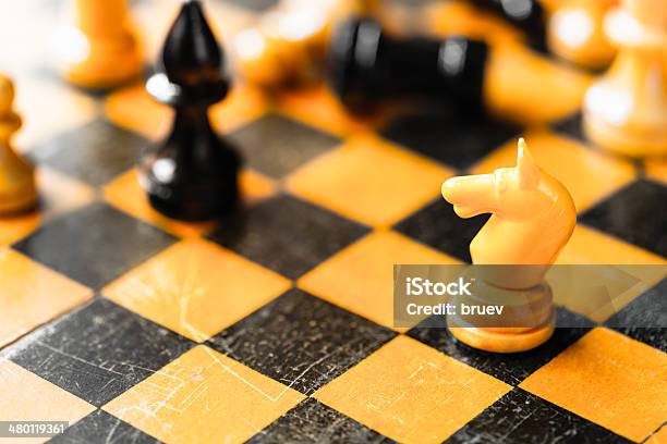 チェスのナイトとビショップ - コンセプトのストックフォトや画像を多数ご用意 - コンセプト, スクラッチ, スポーツ