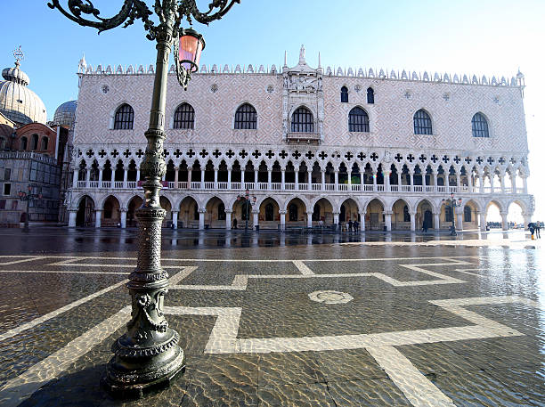 istock Venice Italy streetlight in Saint Mark Square 480125364