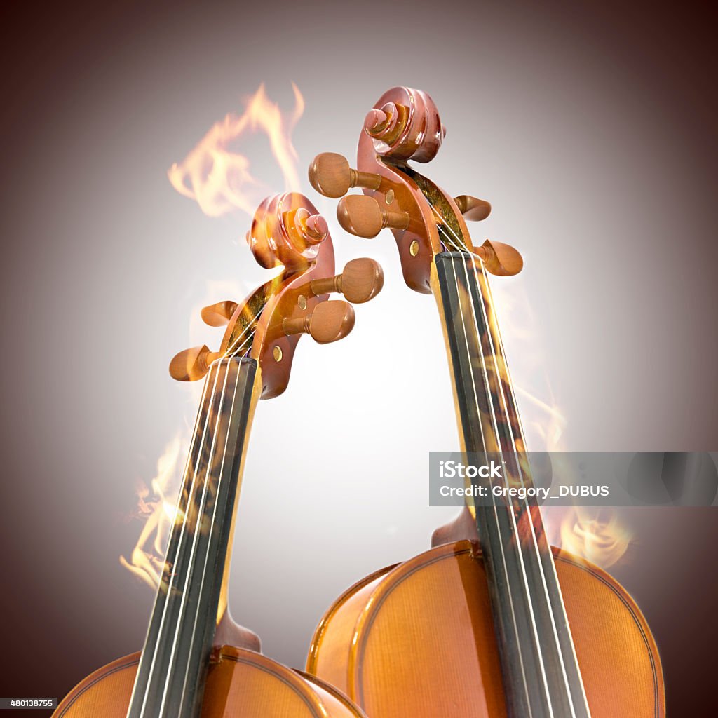 Queimando dois violino - Foto de stock de Fogo royalty-free