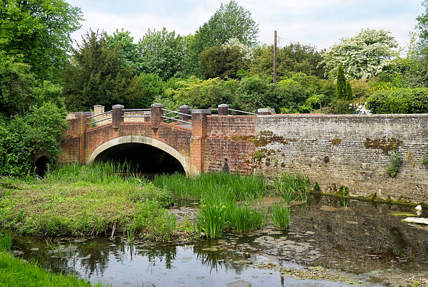 istock Hump back bridge in Needham Market, Suffolk 480141608