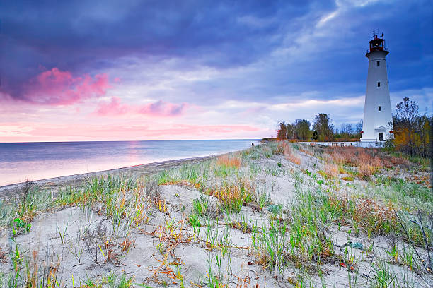 istock Pastel sunrise at an old lighthouse 480166878