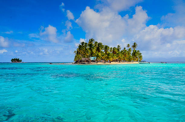 istock Paradise Tropical Island - San Blas archipelago in Panama 480178588